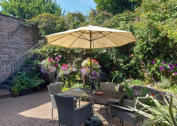 Oil Mill Lane Holiday Cottage