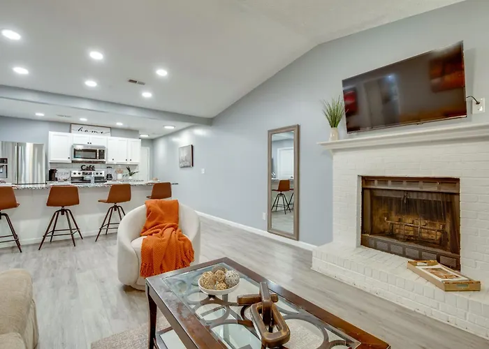 Near Airport, Private Yard! Atlanta Rental