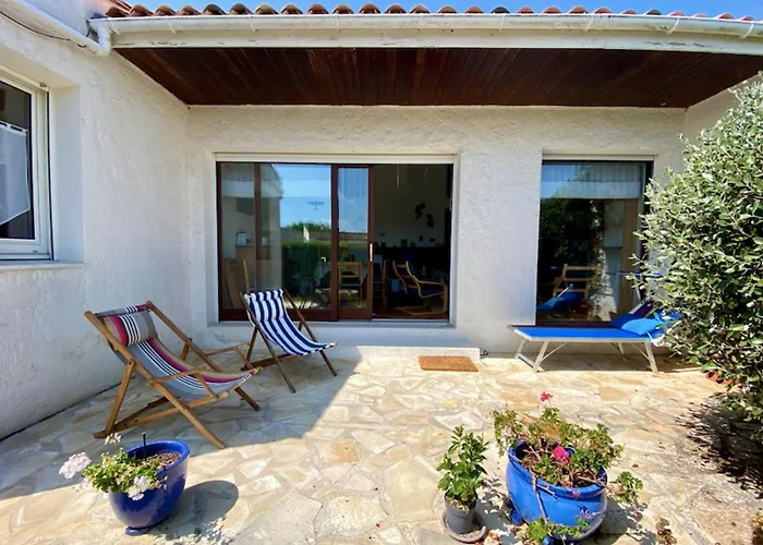 Very Bright House With Two Terraces