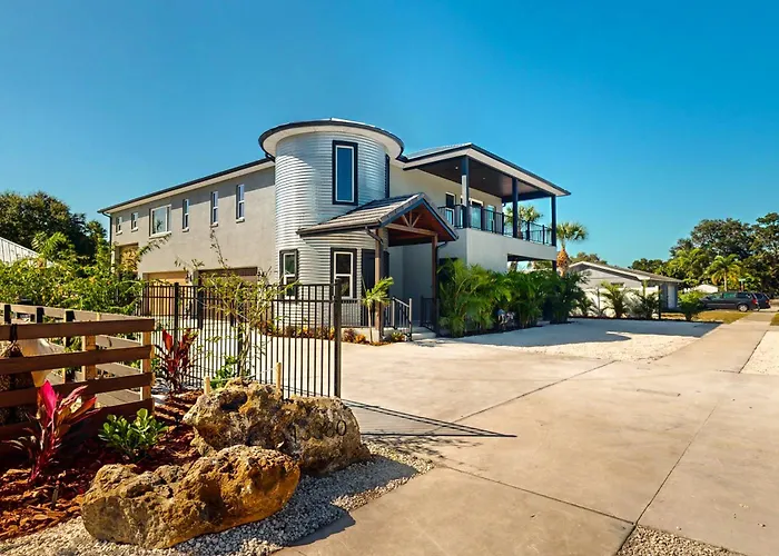 < 2 Mi To Indian Rocks Beach! Apt W/ Horses