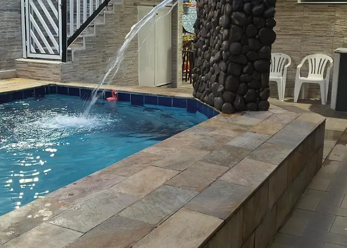 Linda Casa Edicula "Fundos Do Terreno" Com Piscina