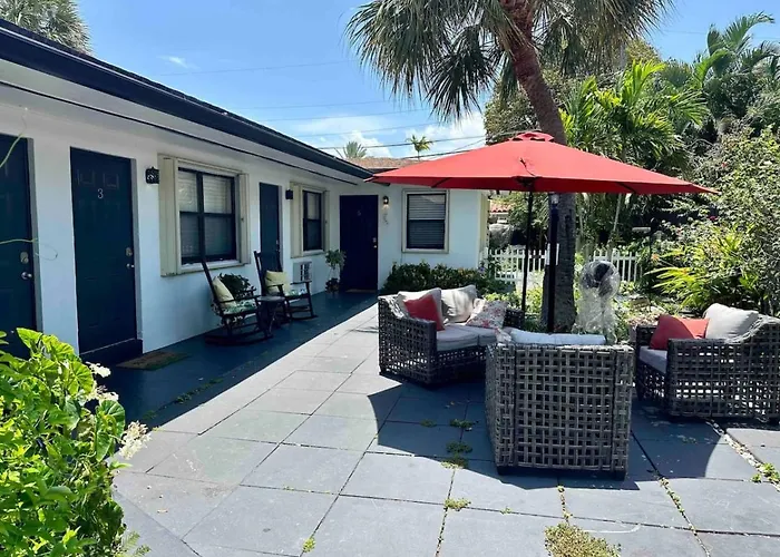Cozy Private Studio 2 Blocks From Pompano Beach