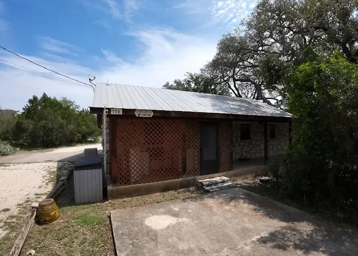 Laurel Canyon - Frio River Haven