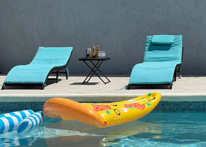 3 Bedrooms 3 And A Half Bathrooms Villa Private Pool Free Beach Club