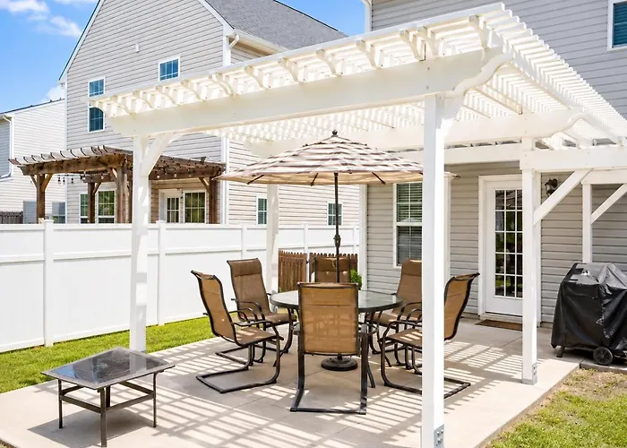 Beautiful Home Near Carowinds, Ballantyne