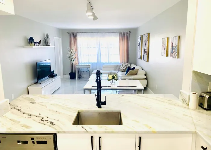 Stylish 1Br 2Ba Condo 1Block To Aventura Mall