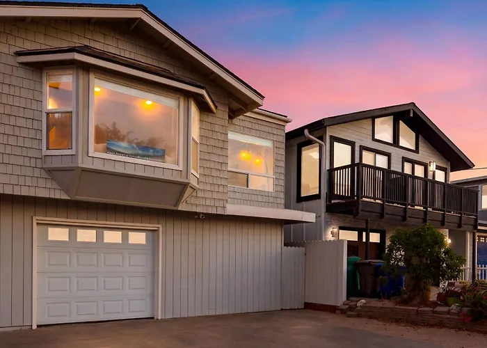 Happy Bottom Beach House By Avantstay