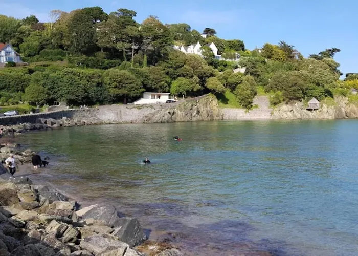 Jack'S Stay, Stylish Apartment, Salcombe, Parking