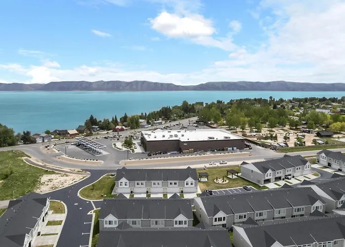 Valley Views | Bear Lake Marina | King Suite + Bbq