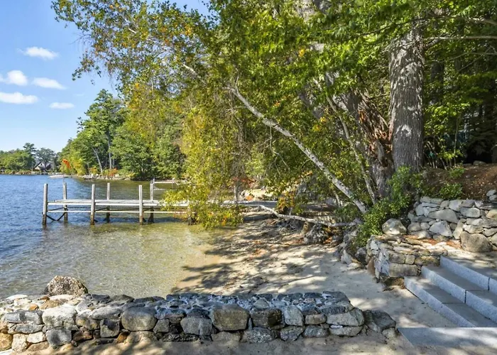 Lake Winnipesaukee Cottage, Beach, Paddleboards
