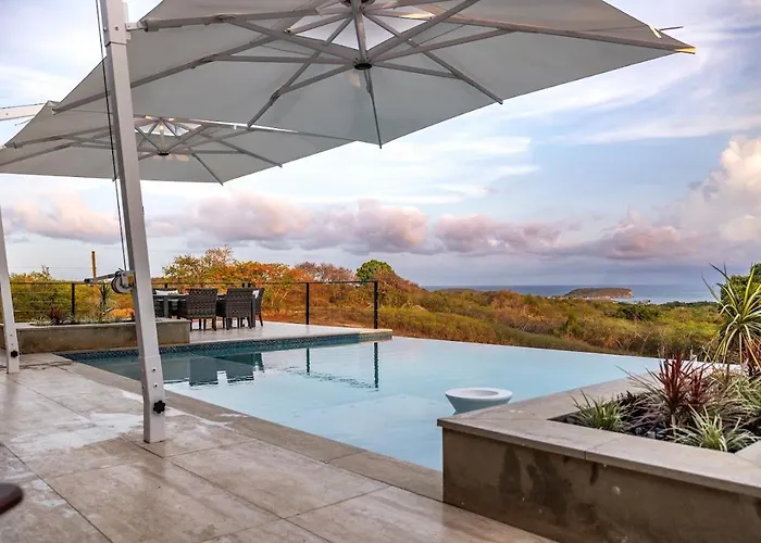 Luxury Island 2 Bedroom 2Ba Getaway Featuring Spectacular Views And King Beds