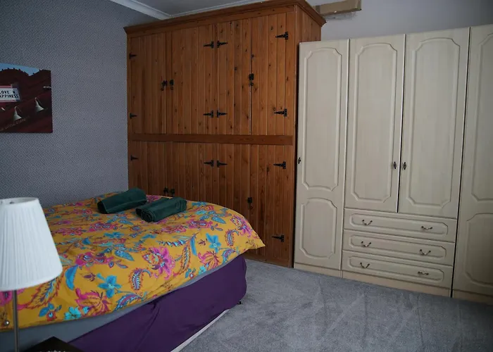 Seaford Snug
