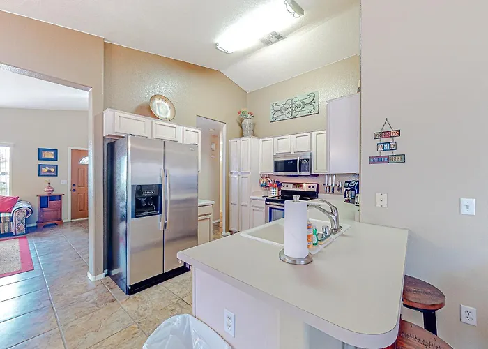 Local Living In Apache Junction
