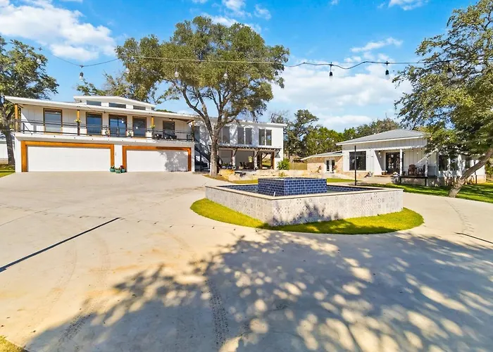 2 Homes On Acres | Hill Country Escape