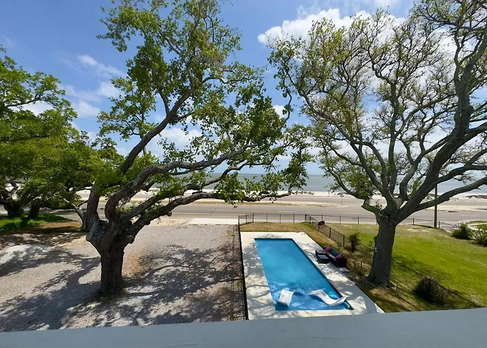 Zenith Beachfront Signature Stay