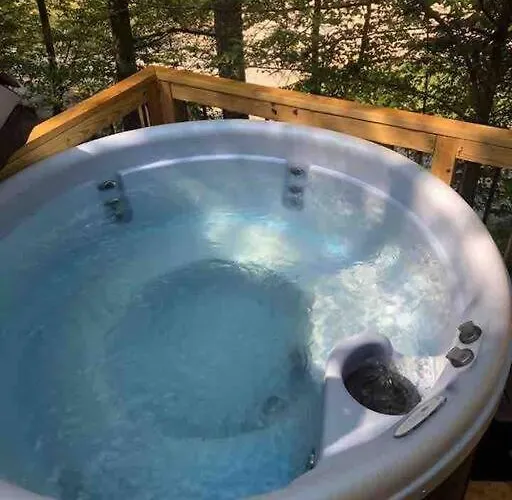 Theodore Tiny Cabin- Rrg Hot Tub Pet Friendly