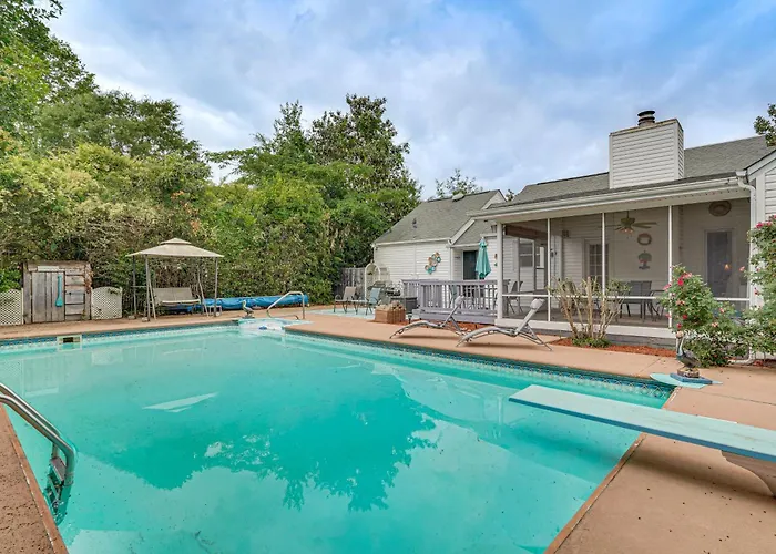 Screened Porch, Private Pool! Family Home In Aiken