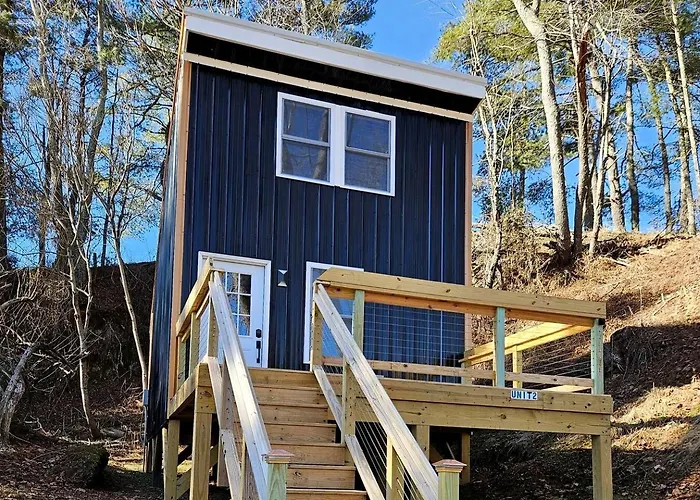 Newly Built Modern Cottage With New England Charm, Near The Draper Mountain Trail System