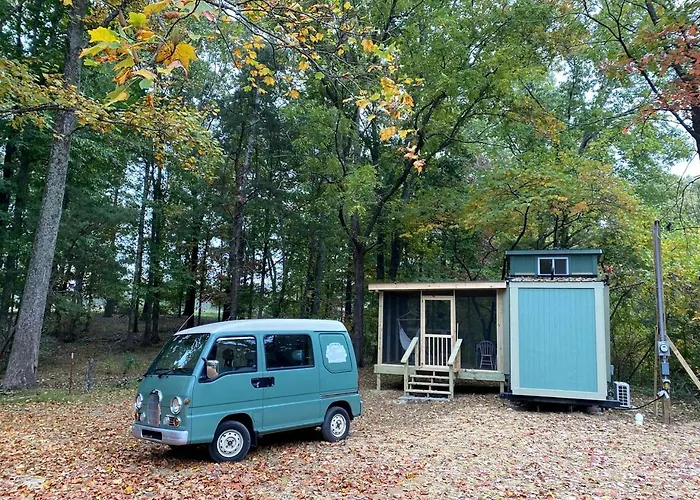 Glamping Tiny House Situated In The Tennesse Woods For A Tranquil Escape Near Chattanooga