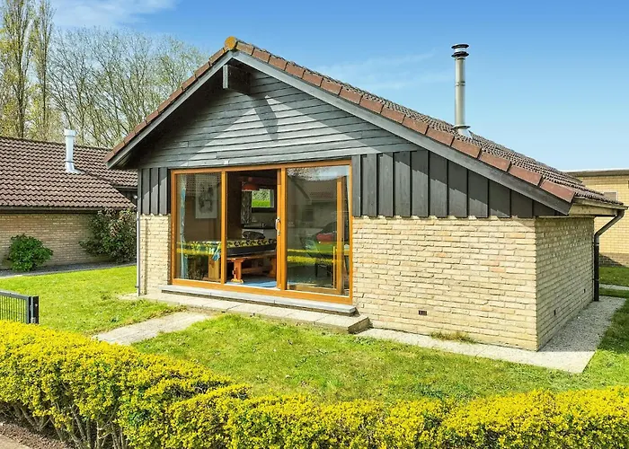 2 Bedroom Nice Home In Westende