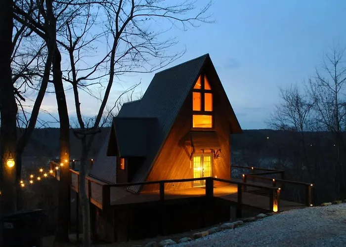 Lakeview Haven - A-Frame Treehouse Beaver Lake