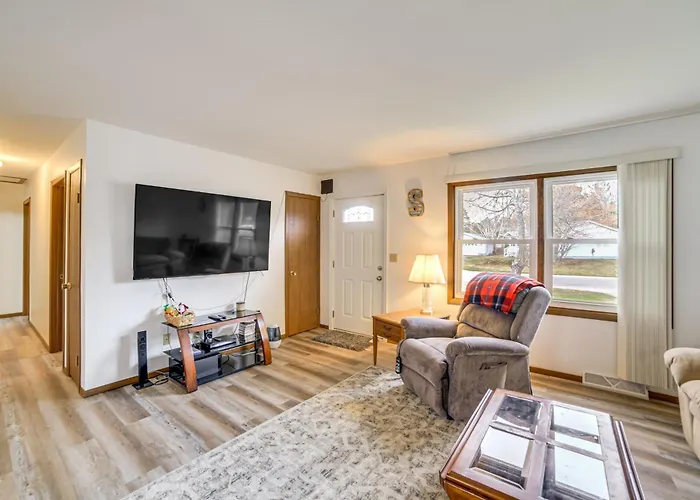 Explore The Upper Peninsula! Marquette Home