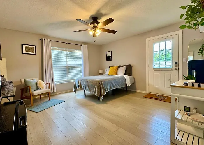 Disney, Universal, Epic Hub- Studio Suite