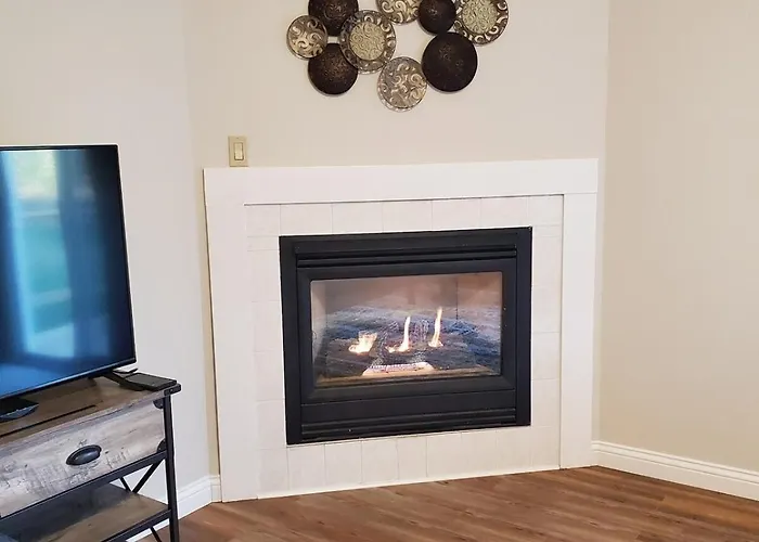 Relaxing Home 7 Miles To Downtown And Purdue