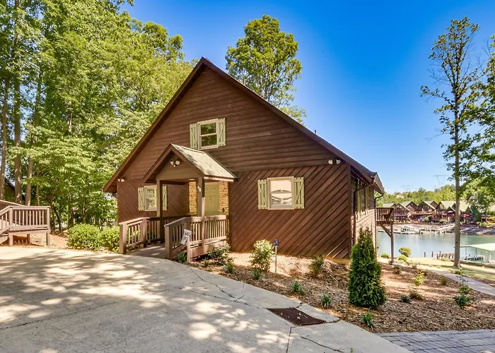 Game Room, Dock & More! Panoramic Lakefront Oasis