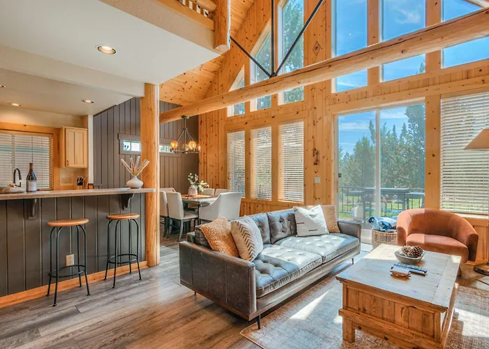 The Nest - Golf - Hot Tub & Resort Amenities