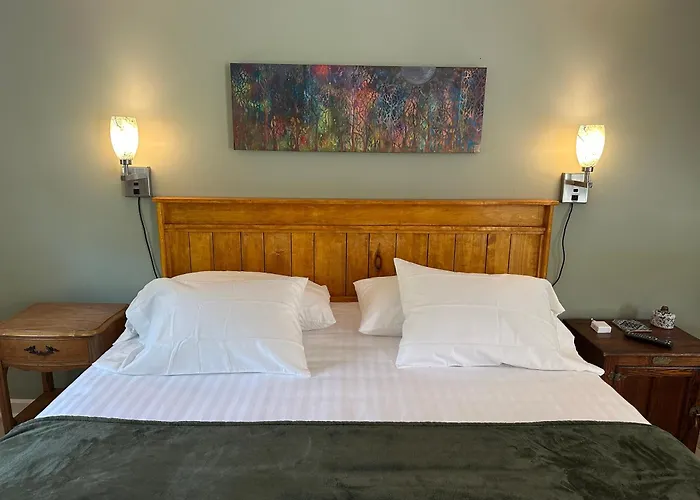 The Foothills Motel