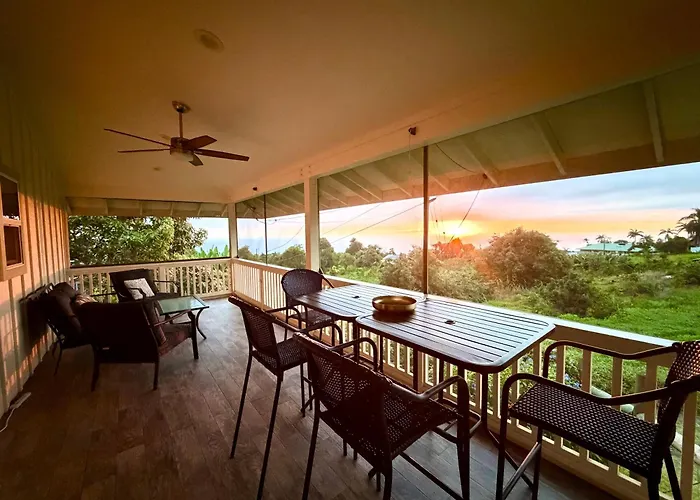 Kona Coffee Farm Guesthouse - With Ocean View!
