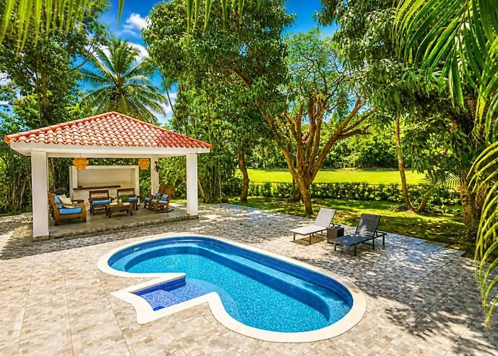 Spectacular Villa, Pool, Gazebo And Bbq