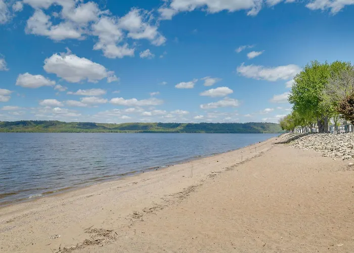 Lake City Retreat Near Wineries & State Park