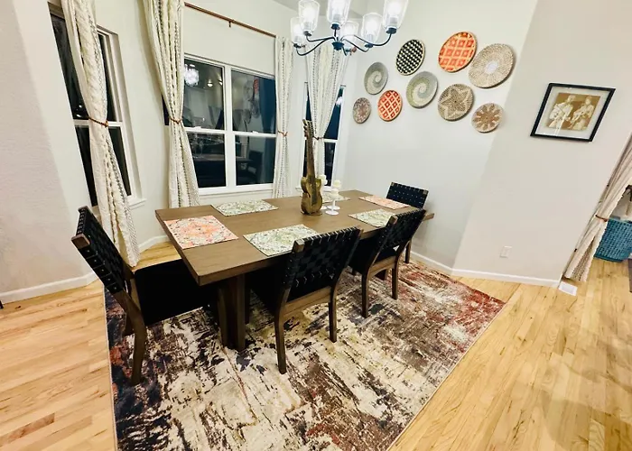 5Br Cozy Home- Sleeps 14, Pets Ok, Ev Charger
