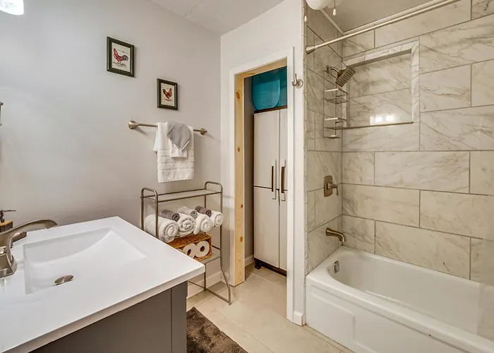 Walk To Town: Fayetteville Retreat W/ Hot Tub!