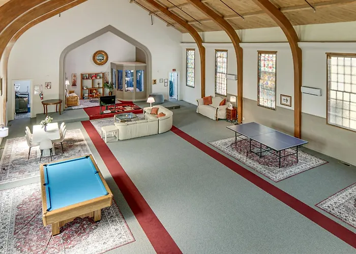 Walk To Clear Lake: 2-Unit Church Combo Stay!