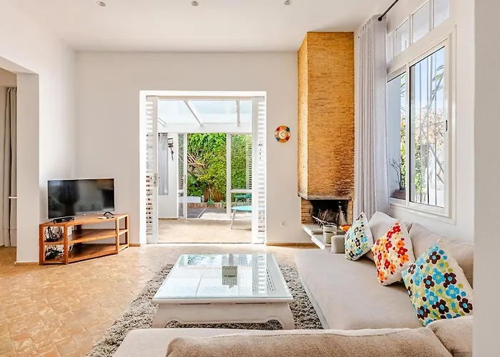 R03 - Chic & Cozy 3Br Home - Prime Location Rabat
