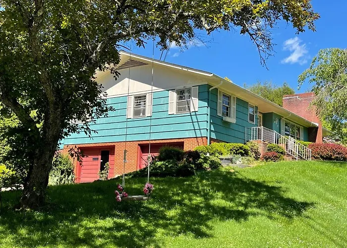 Greatlocationsprucepinehome