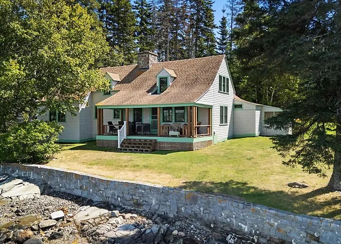 Marshall Point Cottage, Classic 5-Bedroom