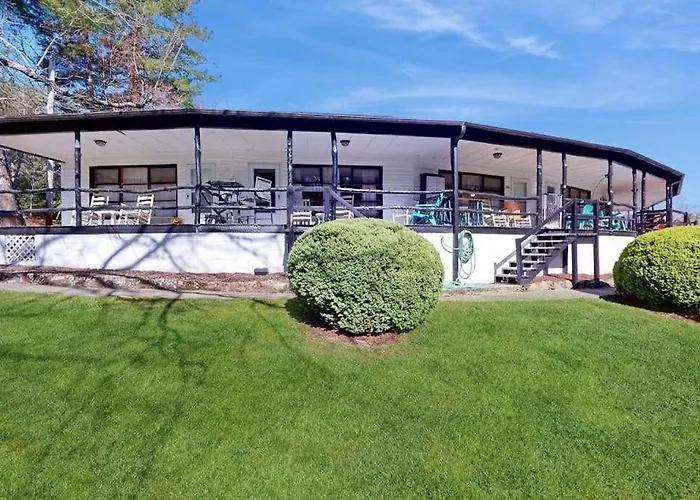Lakeside Condo Dog-Friendly With Ac Large Porch Shared Amenities Beach Access Pool Tennis