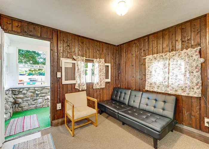 Pet-Friendly Bass Lake Cabin: Beach & Boat Dock