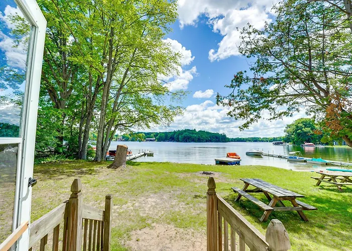 Waterfront Escape On Bass Lake: Paddle, Fish, Swim
