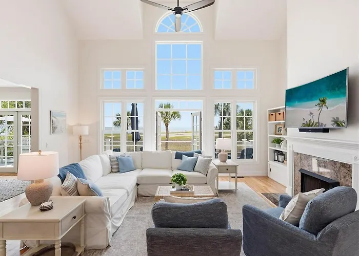 Dolphin Serenity - Ocean Views & Game Room