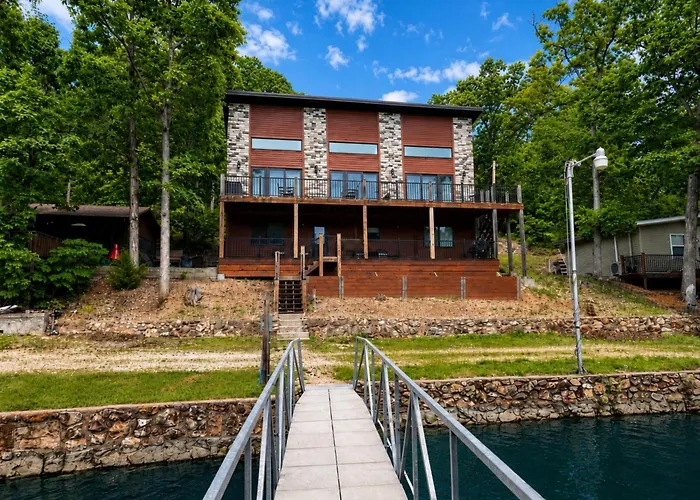 Five Arrows Lakehouse With Dock