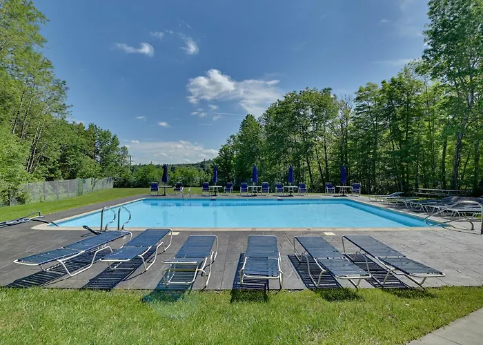 Hike, Bike & Ski! Condo Steps To Mount Snow Resort