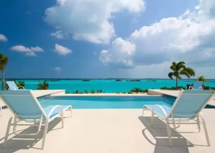 Breezy Palms Villa