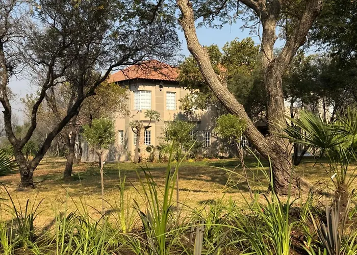 Villa Euris Guesthouse
