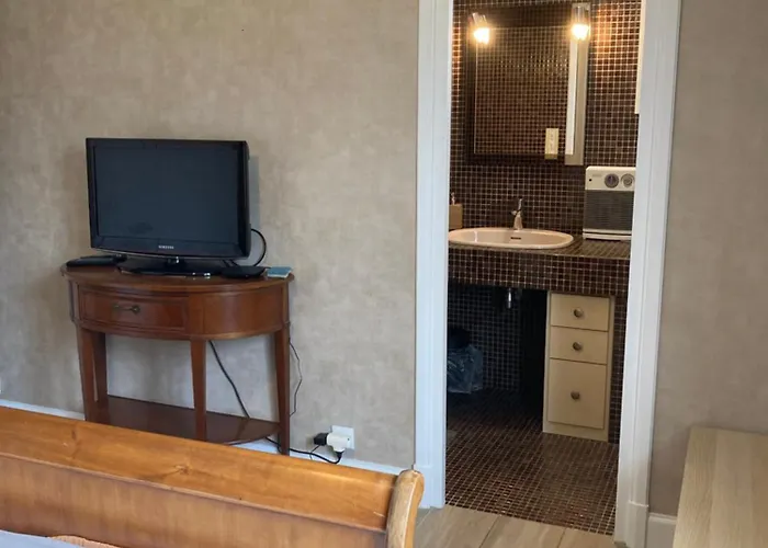 Maison Entiere Avec 3 Chambres Separees Au Calme En Peripherie De Bayonne Avec Exterieur