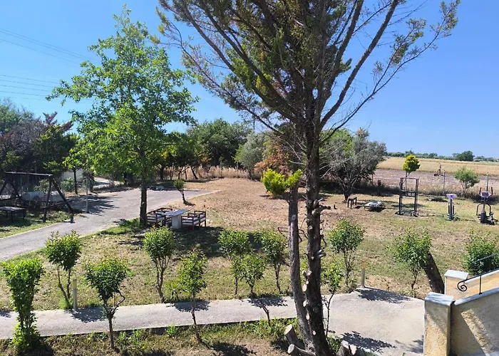 Leontsini Country Villa